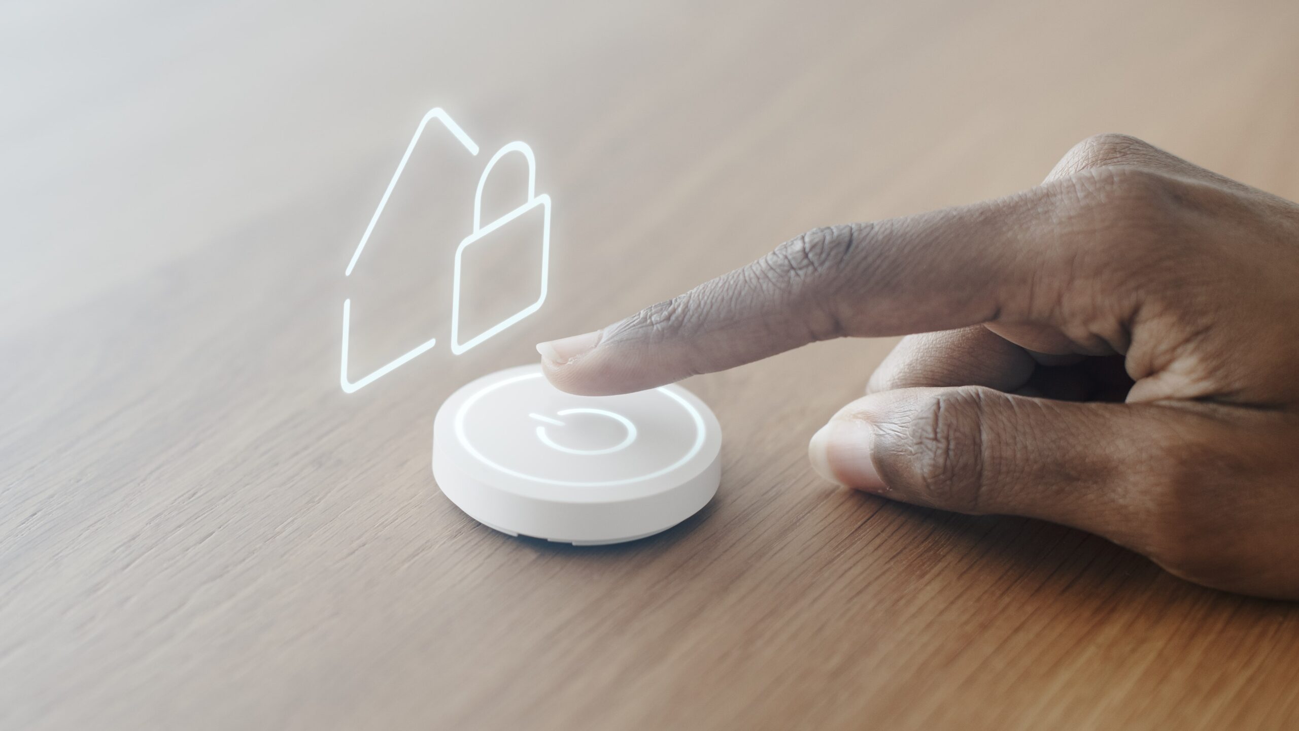 smart-speaker-house-control-innovative-technology-min